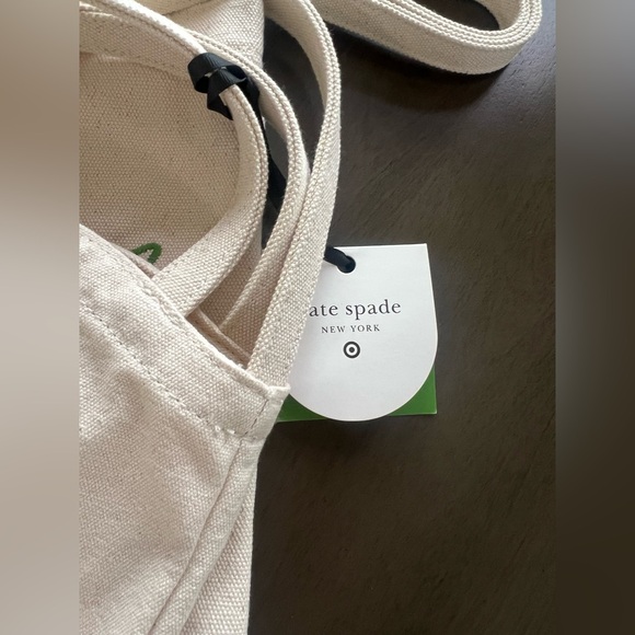 Kate Spade New York x Target and Embroidered Fish Fish Design Tote and Wine bag. - Picture 8 of 8